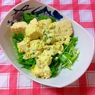 ヘルシー♡豆腐の卵炒めサラダ